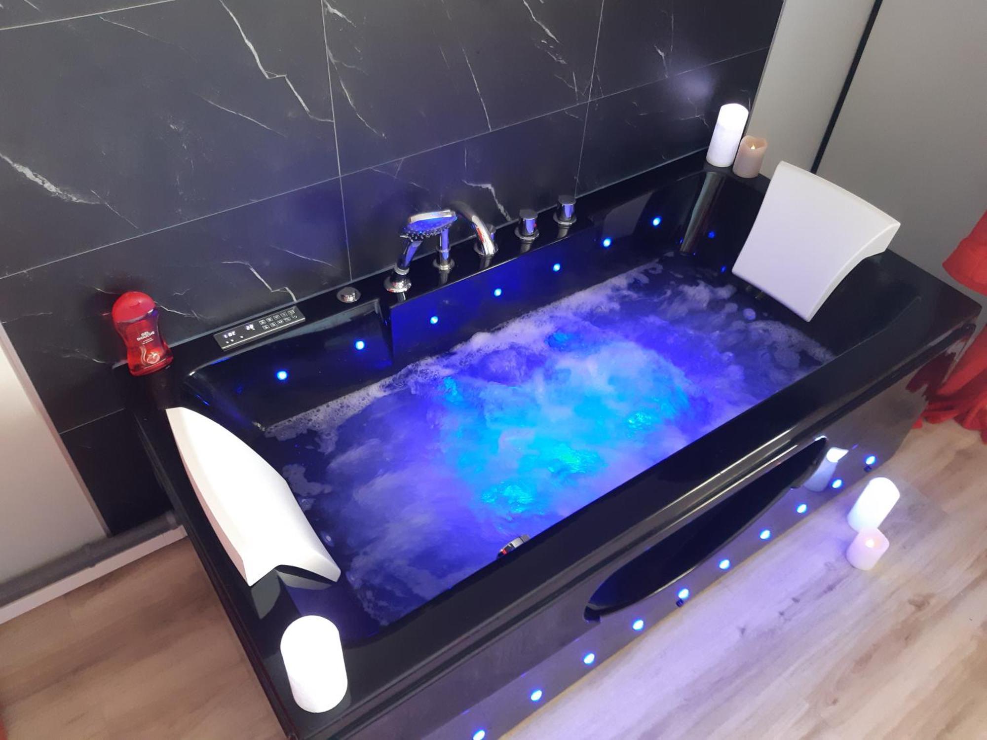 Grand Nuit A 2 Avec Sauna Luxe, Balneo, Ocean Rien Que Pour Vous Apartment *